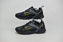 Load image into Gallery viewer, (2004) Nike Air Terra Sebec