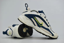 Load image into Gallery viewer, (1998) Nike Air Attest