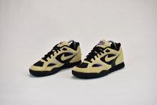 Load image into Gallery viewer, (1992) Nike ACG Tambura