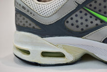 Load image into Gallery viewer, (2006) Nike Air Max Moto IV