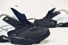 Load image into Gallery viewer, (2003) Nike Air Contacta