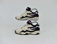 Load image into Gallery viewer, (1997) Nike Diverge