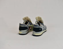 Load image into Gallery viewer, (1988) Asics Gel 100