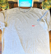 Load image into Gallery viewer, (1990&#39;s) Nike Shoulder Spellout Motif T-Shirt