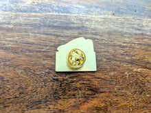 Load image into Gallery viewer, (1980&#39;s) Line 7 Pin Badge