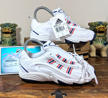 Load image into Gallery viewer, (1999) Adidas Axiom Lo