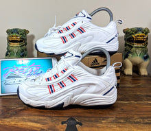 Load image into Gallery viewer, (1999) Adidas Axiom Lo