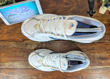 Load image into Gallery viewer, (2003) Adidas Runners