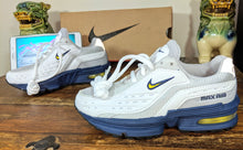 Load image into Gallery viewer, (2002) Nike Air Max Elite (PS)