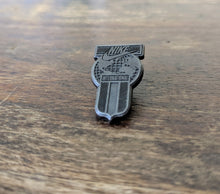 Load image into Gallery viewer, (1990&#39;s) Nike International Pin Badge