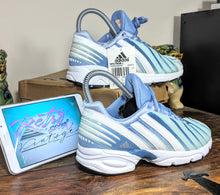 Load image into Gallery viewer, (2000) Adidas Spectrum