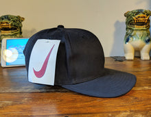 Load image into Gallery viewer, (1990&#39;s) Nike Swoosh Snapback